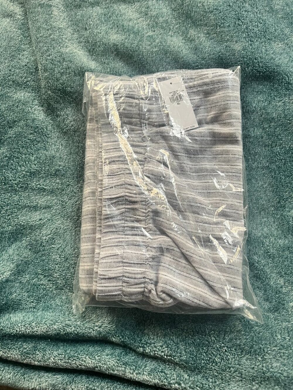 NWT | High-Waisted Linen-Blend Shorts -- 3.5-inch inseam | XL